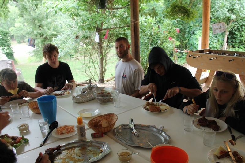 Village Camps International Summer Camp Ard&egrave;che, France 2019-07-26 https://www.villagecamps.com/journals_admin/images/914-22-07-06-2014 (800x533) (123).jpg